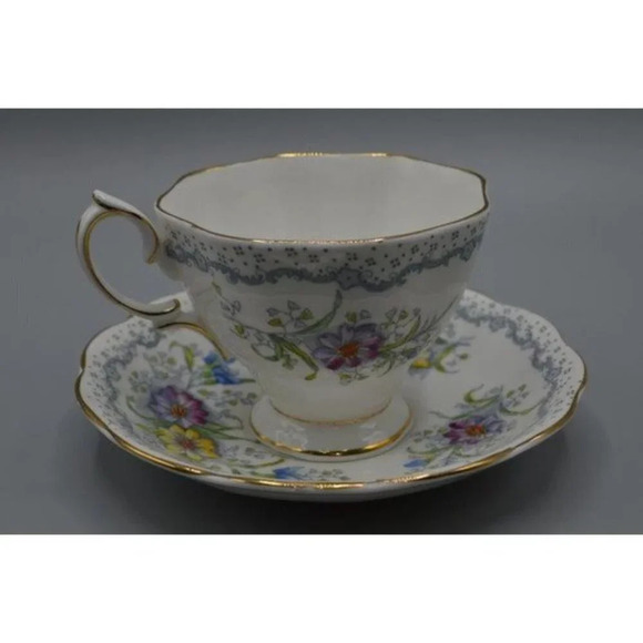 Royal Albert Gem Teacup &  Saucer - Picture 6 of 9